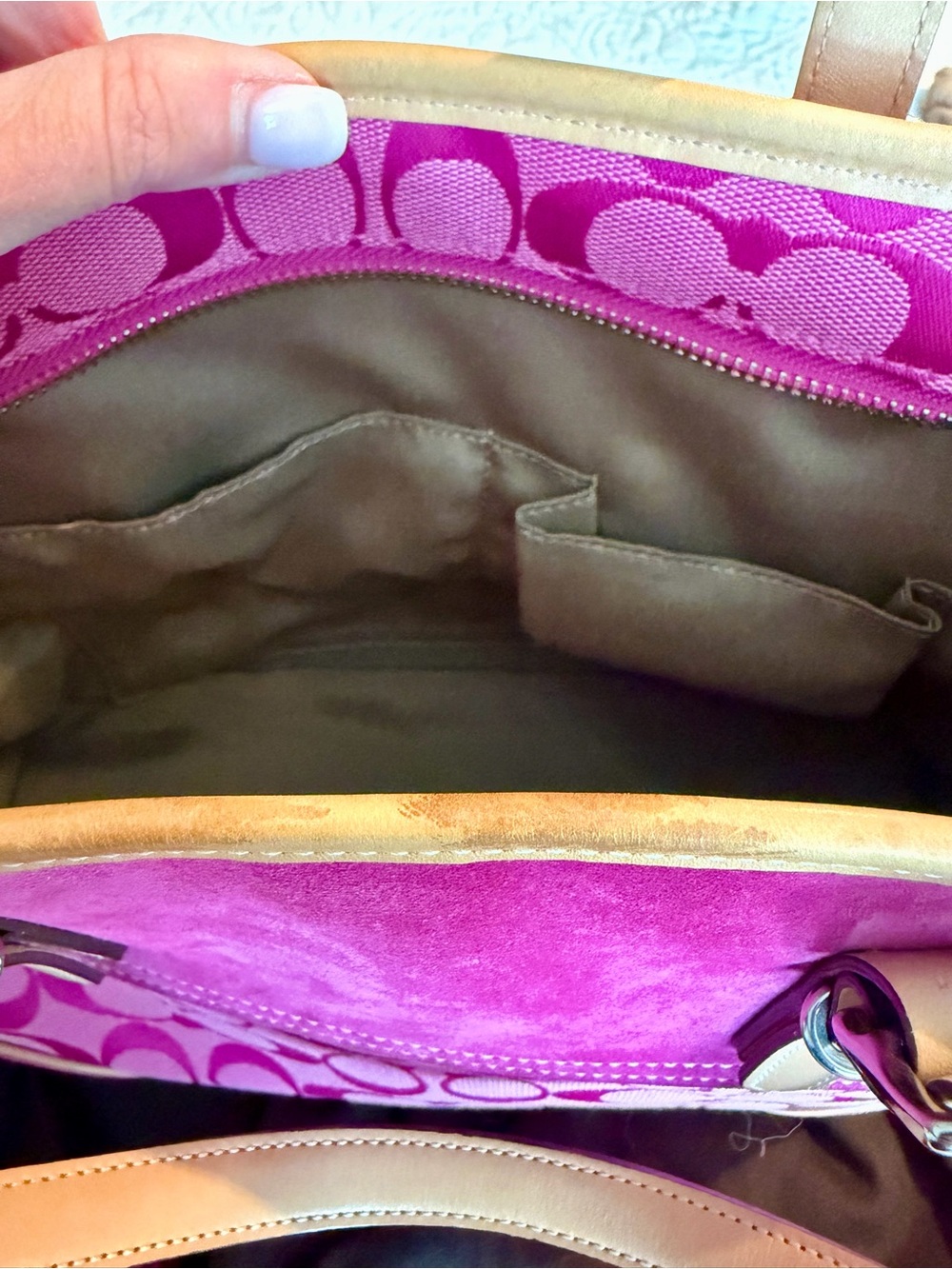 NWT COACH Pink Signature Suede & Canvas Hampton Tote w/ Wallet & Key Chain - Picture 15 of 16